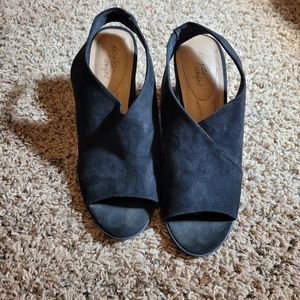 Size 12 chunky heeled shoes